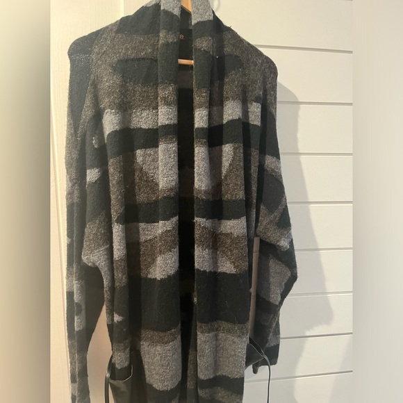 Nadia Aboulhosn x Love & Legend for Addition Elle Cardigan with belt - Picture 3 of 11